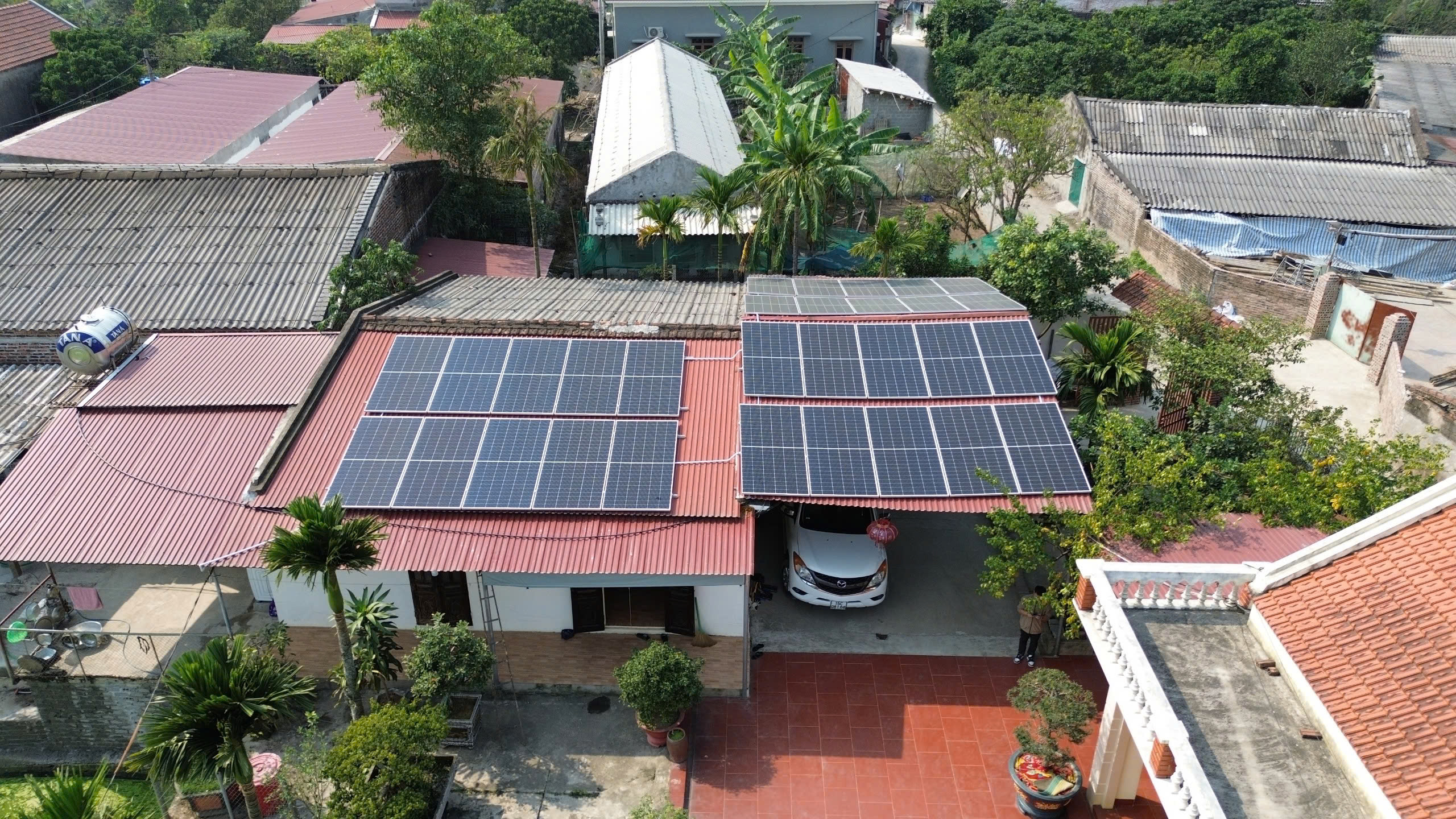 Dự án điện mặt trời do Manfusi Solar lắp đặt