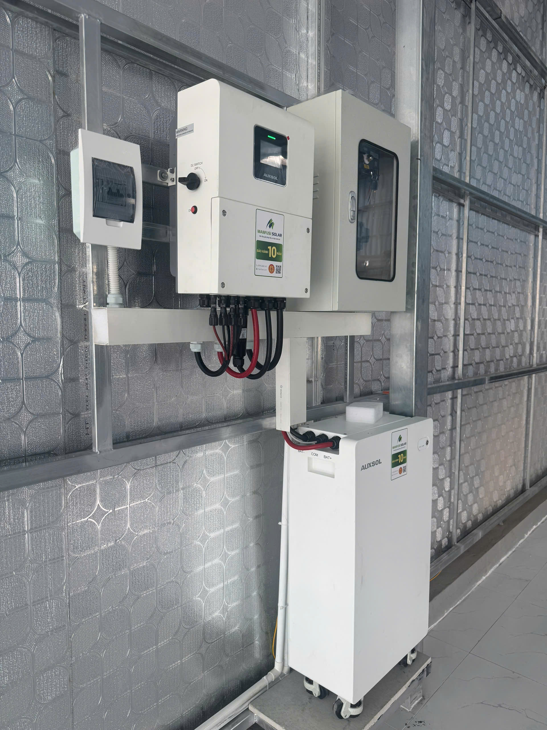 Thiết bị hệ thống điện mặt trời Manfusi